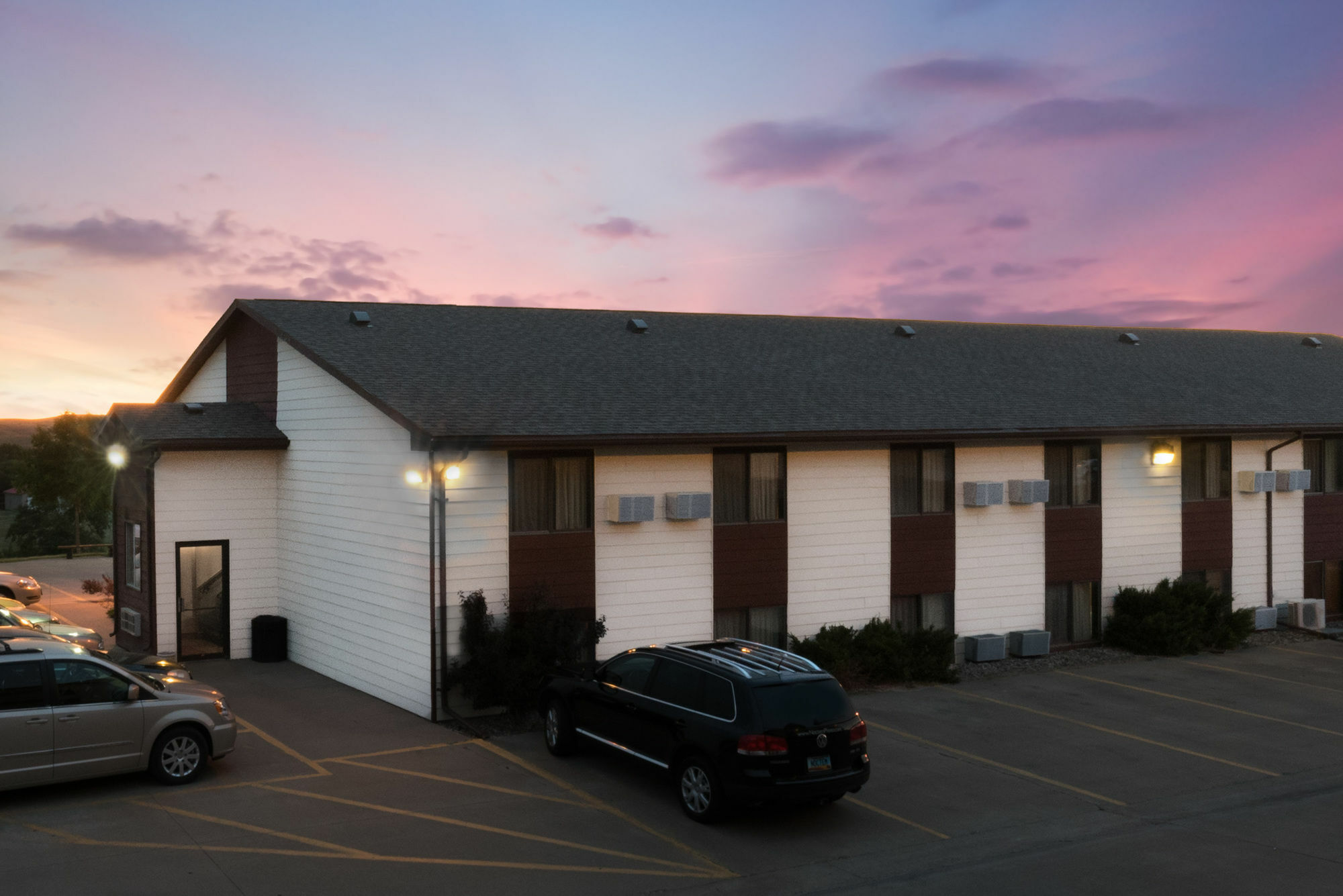 Super 8 By Wyndham Chamberlain Sd Hotel Exterior foto